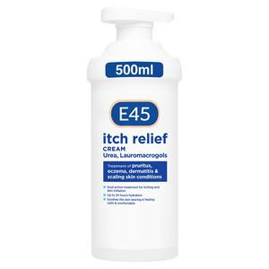 The E45 Itch Relief Cream Pump (500g) by E45 is perfect for eczema and dry skin conditions. It treats pruritus, eczema, dermatitis, and scaling skin issues. Formulated with urea and lauromacrogols, it comes in a white bottle with blue and yellow text.