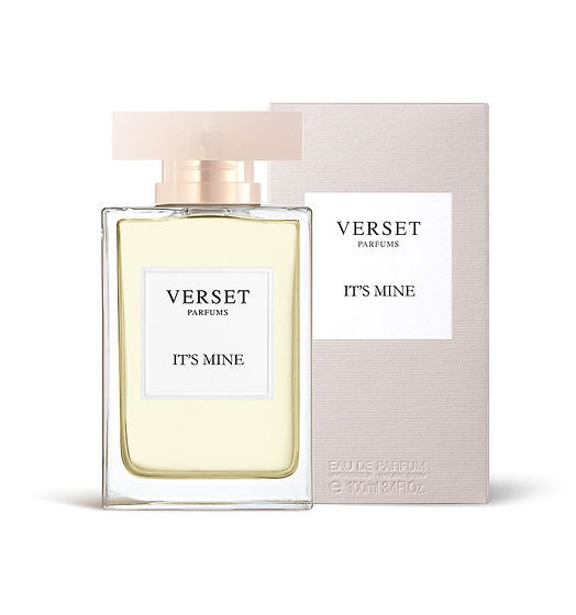 The Verset Its Mine by Verset (100ml) features a translucent pale pink cap, contains light yellow liquid with a Floral Woody aroma hinting at gardenia, and is paired with a light beige branded box.