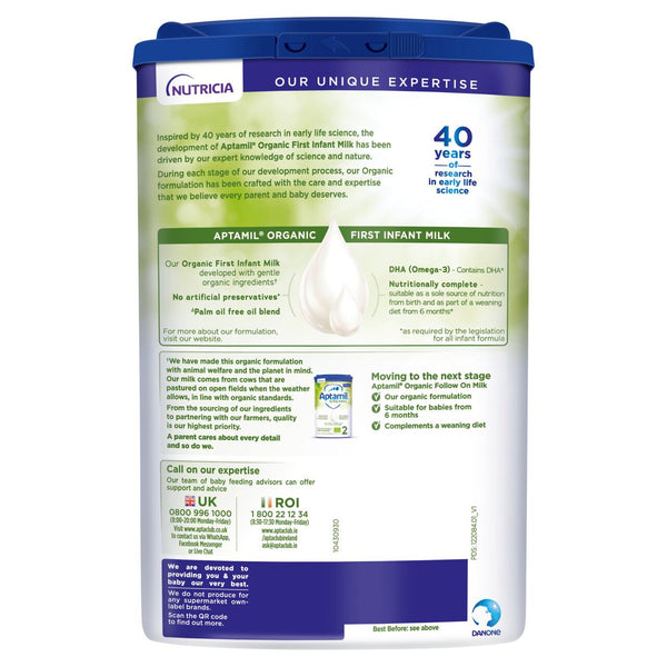 The back of an Aptamil Organic 1 Milk (800g) container highlights 40 years of early life science, showcasing benefits like DHA (Omega-3) and organic certification. Contact info and preparation instructions are conveniently displayed.