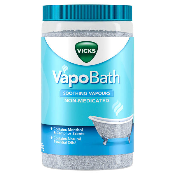 A 425g container of Vicks Vapobath Soothing Vapours Salts, featuring menthol and eucalyptus scents. Non-medicated, designed by Vicks for comforting baths. Blue and white label with green logo and bathtub graphic.
